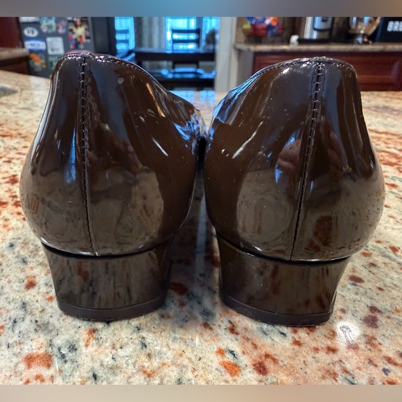 Salvatore Ferragamo Leather Shoes Ballet Womens Size 7.5 Crisscross Brown Preppy - Picture 6 of 14